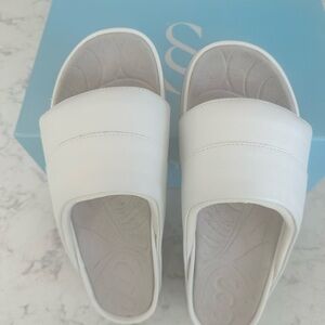 Athleta White Slide Sandals
